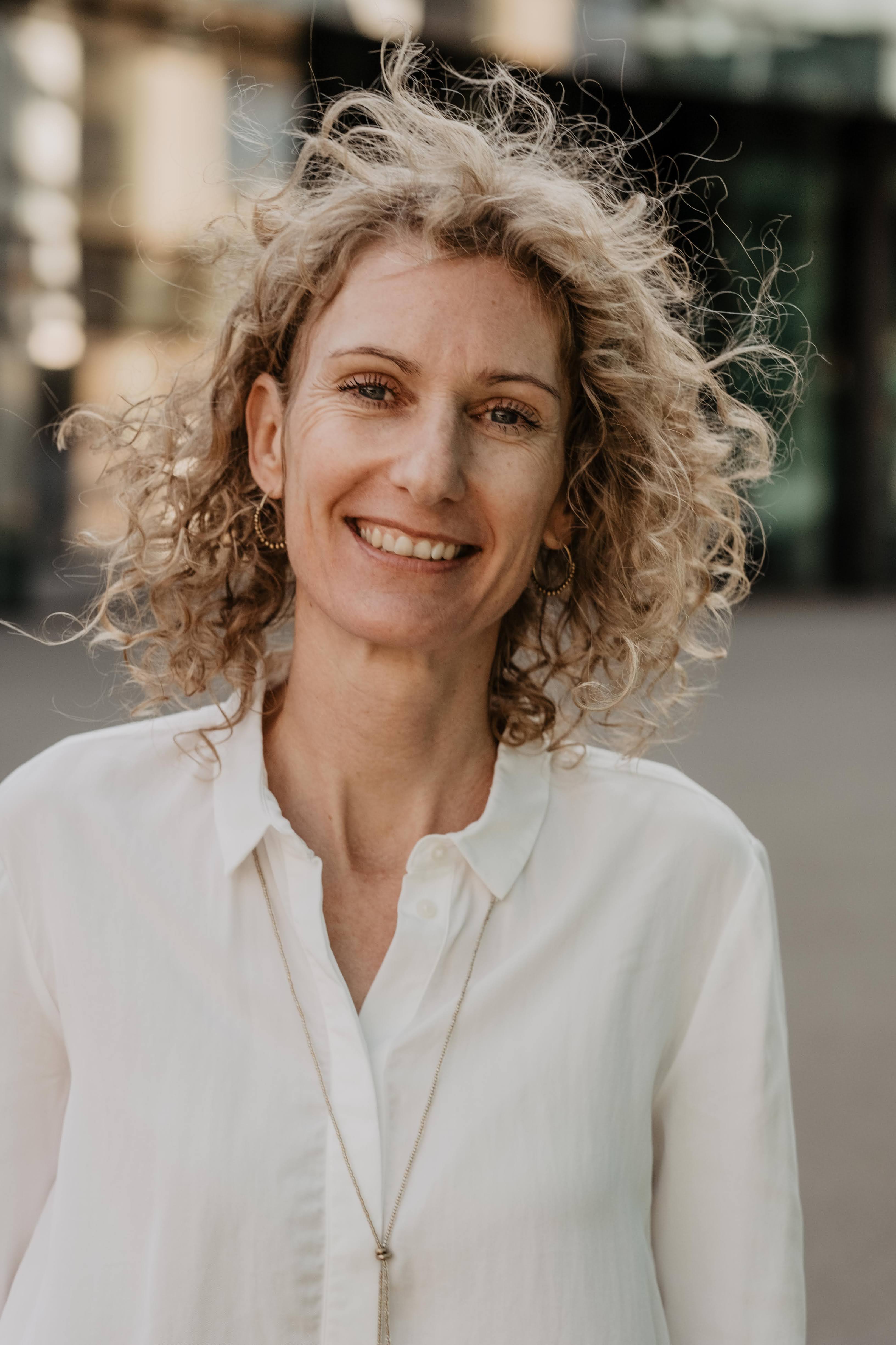 Yoga, Gruppenunterricht, Kreis 3, Yoga, positive Selbstregulation des vegetativen Nervensystems, erfolgreiche Entspannung und Stressreduktion, Atem